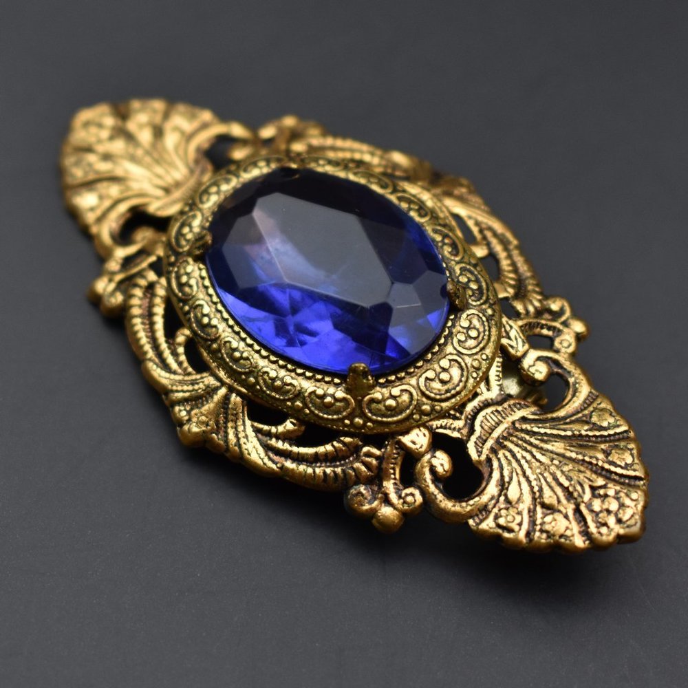 Purple crystal vintage brooch, very large gold tone floral collar pin, classy